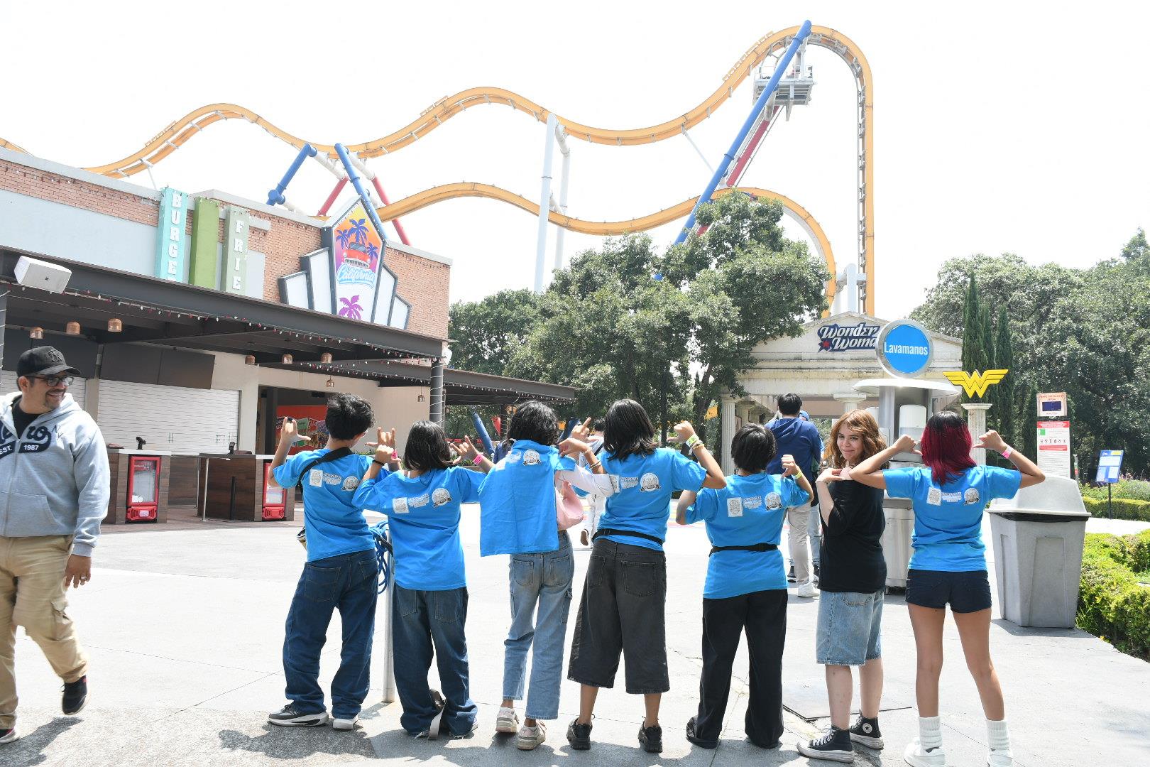 Curso de Verano 2026, Visita a Six Flags México
